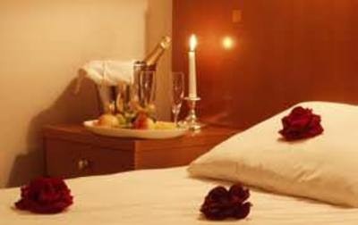 Rainforest Spa Chalet - 1 night only