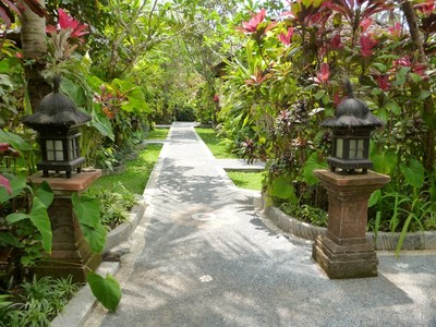 Sama’s Cottages and Villas