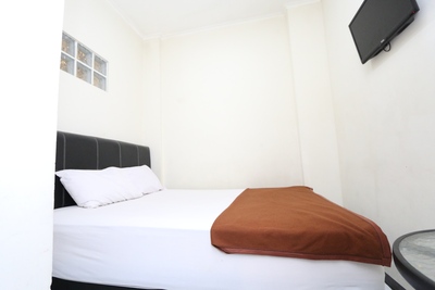 Bantal Guling Guesthouse Trans