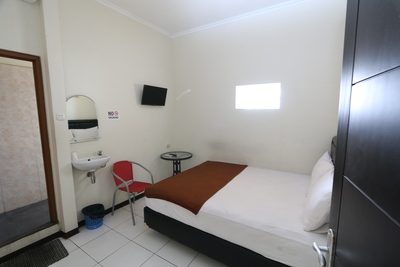 Bantal Guling Guesthouse Trans