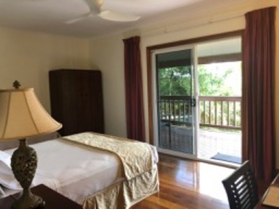 Daintree Manor B & B