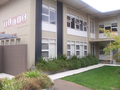 Glenelg Holiday Apartments
