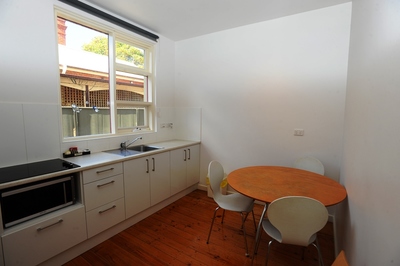 Glenelg Holiday Apartments