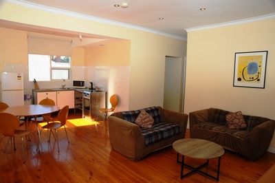 Glenelg Holiday Apartments