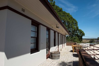 The Oaks Hotel