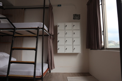 Corner Hostel & Cafe