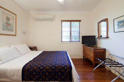 Apt. 4 - Nightly rate (2 night min)