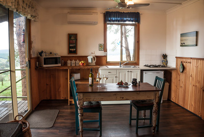 Misty View Cottage - Winter Mid Week Escape