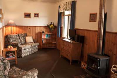 Misty View Cottage - Winter Mid Week Escape