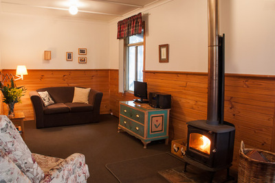 Kimba's Cottage - Winter Mid Week Escape