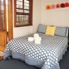 7 Night Min.-Double Room with shared bathroom 