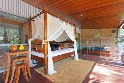 Executive Pine Lodge - 2 night min.