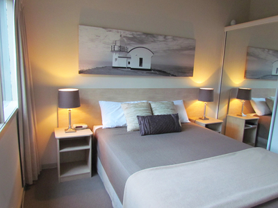 SUPERIOR TOWNHOUSE - MIN 2 NIGHT STAY