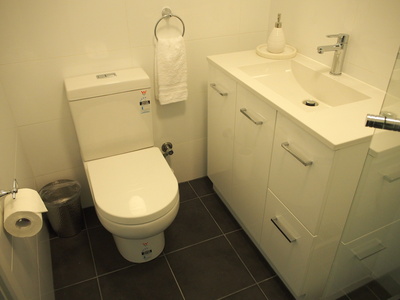 Classic Room - Shared Bathroom (Best Rate Guaranteed)