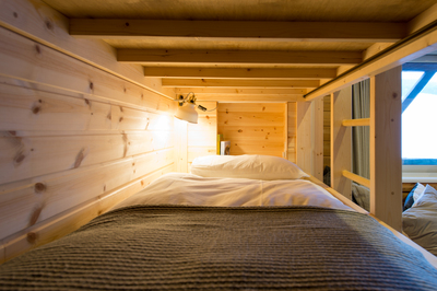 5 bed Family Room with Ensuite