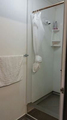 6 bed Mixed dorm weekly rate