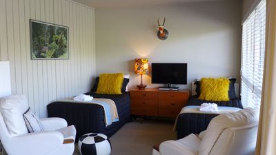 60s Suite Queen + Twin Single