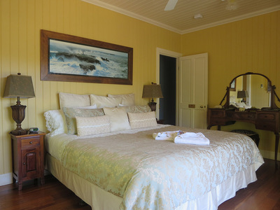 2. Homestead Kensington Suite