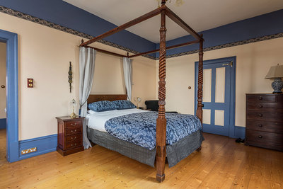 Wellington - One Bedroom Apartment with Kitchen and Lounge 