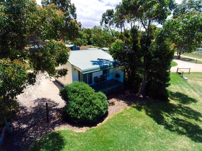 Studio Cabin (adults only)