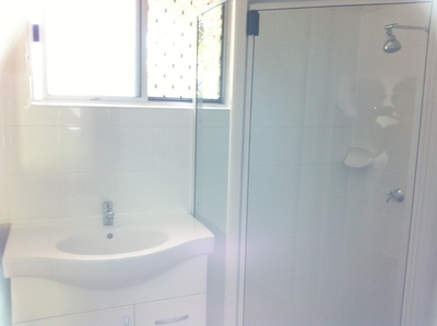 Queen Motel Room Standard