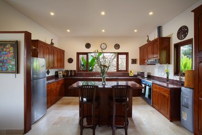 Villa Banana - Non Refundable 