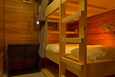 Bed in Basic dorm room 