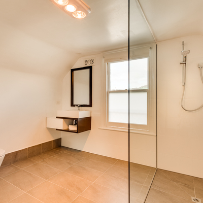 3 bedroom / 2 bathroom house-Standard Rate