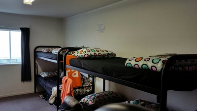 6 bed Mixed dorm weekly rate