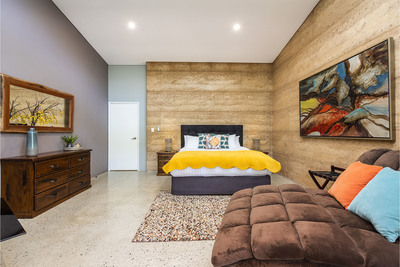 Executive Pine Lodge - 2 night min.