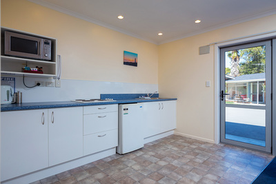 One Bedroom Spa Bath Unit 