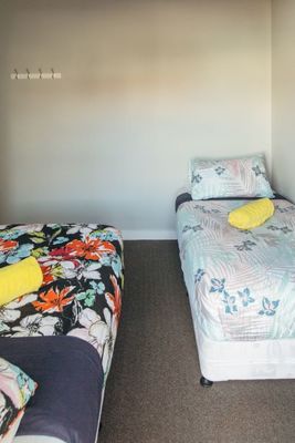 Twin room with shared bathroom