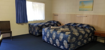 Queen Motel Room Standard