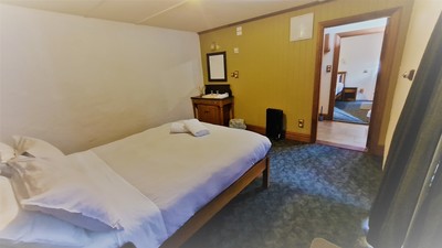 Two Double Rooms with Shared Bathroom