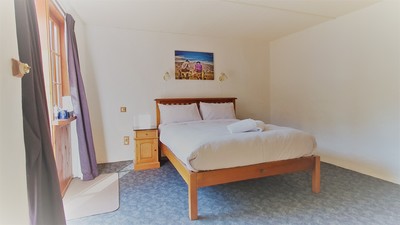 Two Double Rooms with Shared Bathroom