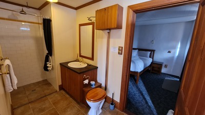 Two Double Rooms with Shared Bathroom