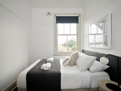 Non-Refundable Rate - Single Room, Shared Bathroom