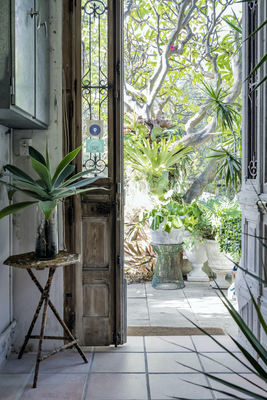 Ocean Suite Book Direct