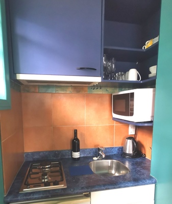 Courtyard Queen (Non-Breakfast) 