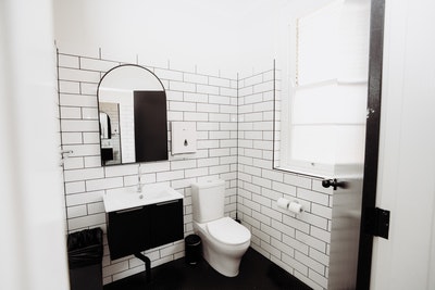 Double Room, Shared Bathroom - Book Direct