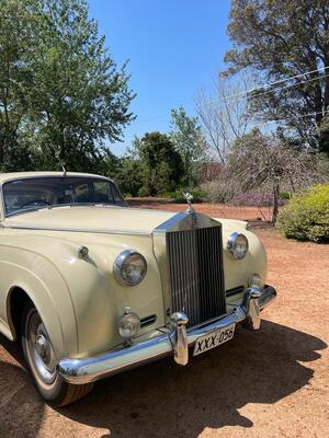 Exclusive Rolls Royce Wine Tour (NOT A ROOM)