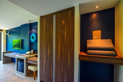 Deluxe Triple + ABF B2B rate