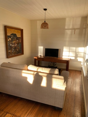 Wombat House Standard