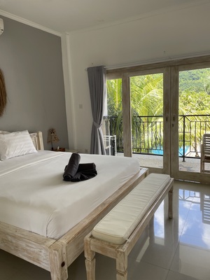 Chill on the Hill Standard