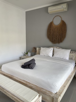 Chill on the Hill Standard