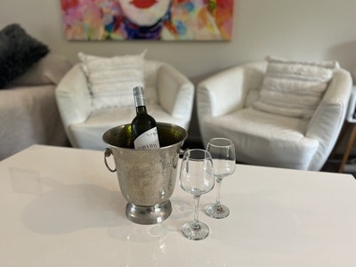 King and Single Room Unit 2