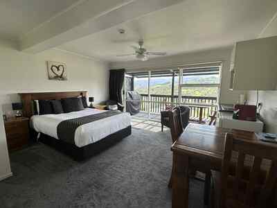 Deluxe Studio - Standard Rate